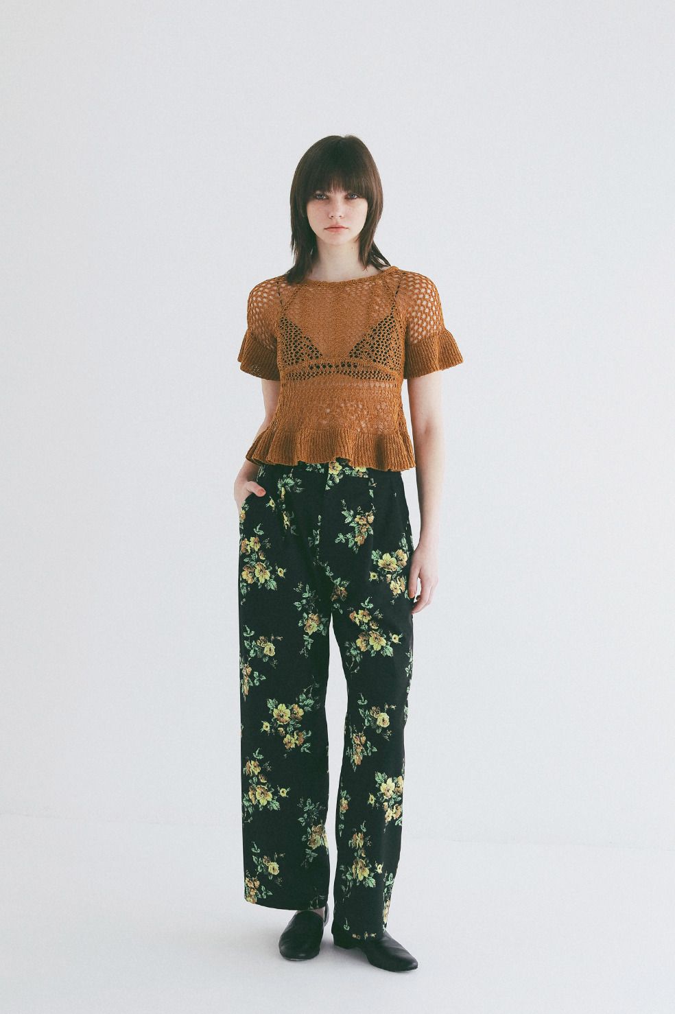 フラワータックパンツ - FLOWER TUCK PANTS (BLACK)