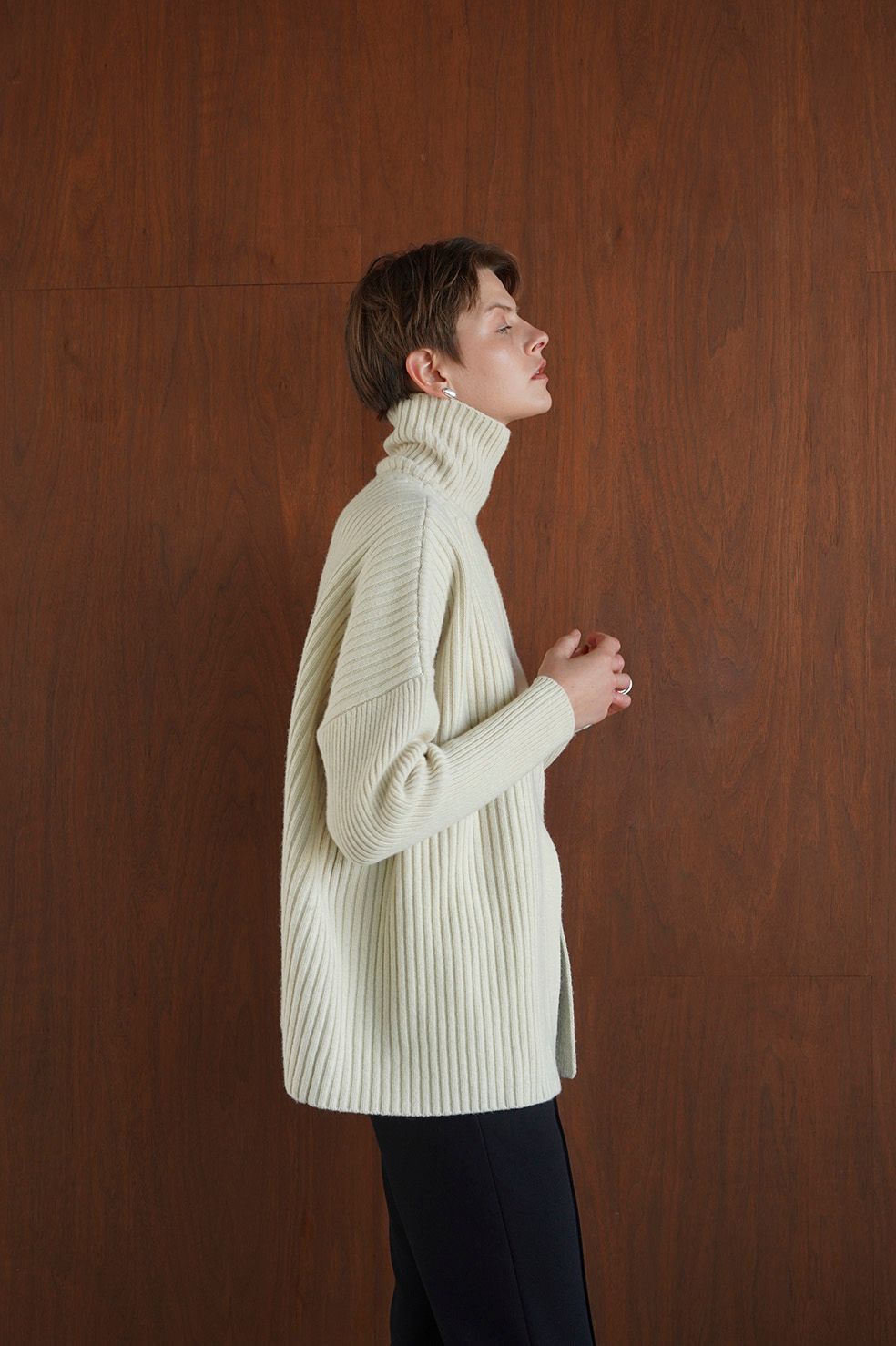 セール中clane Face center slit rib Knit tops