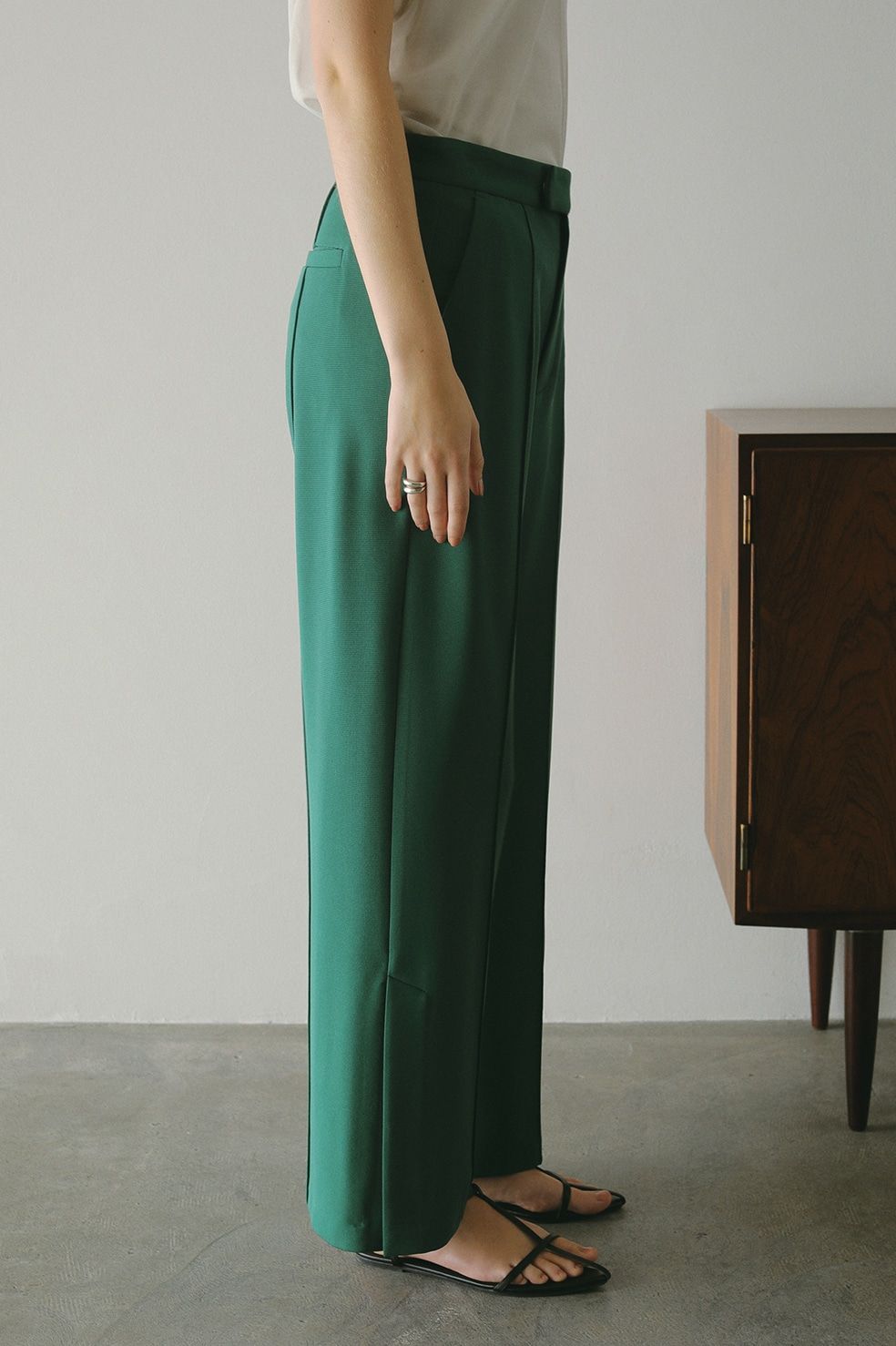 サイドベンツパンツ - SIDE VENTS PANTS GREEN