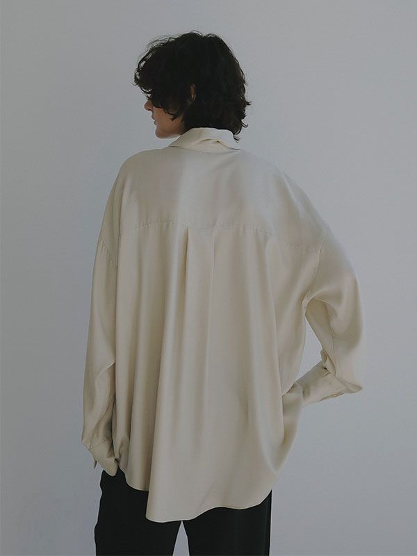 キュプラネクタイオーバーサイズシャツ (LIGHT BEIGE)