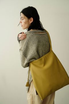 ワイド トート バッグ - TRAPEZES WIDE TOTE BEIGE