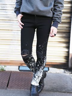 ニークラッシュEXスキニーデニム ”ペイントドット”