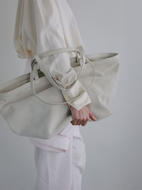 Wハンドルスウェードビッグトートバッグ （OFF WHITE）