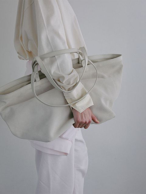 Wハンドルスウェードビッグトートバッグ （OFF WHITE）