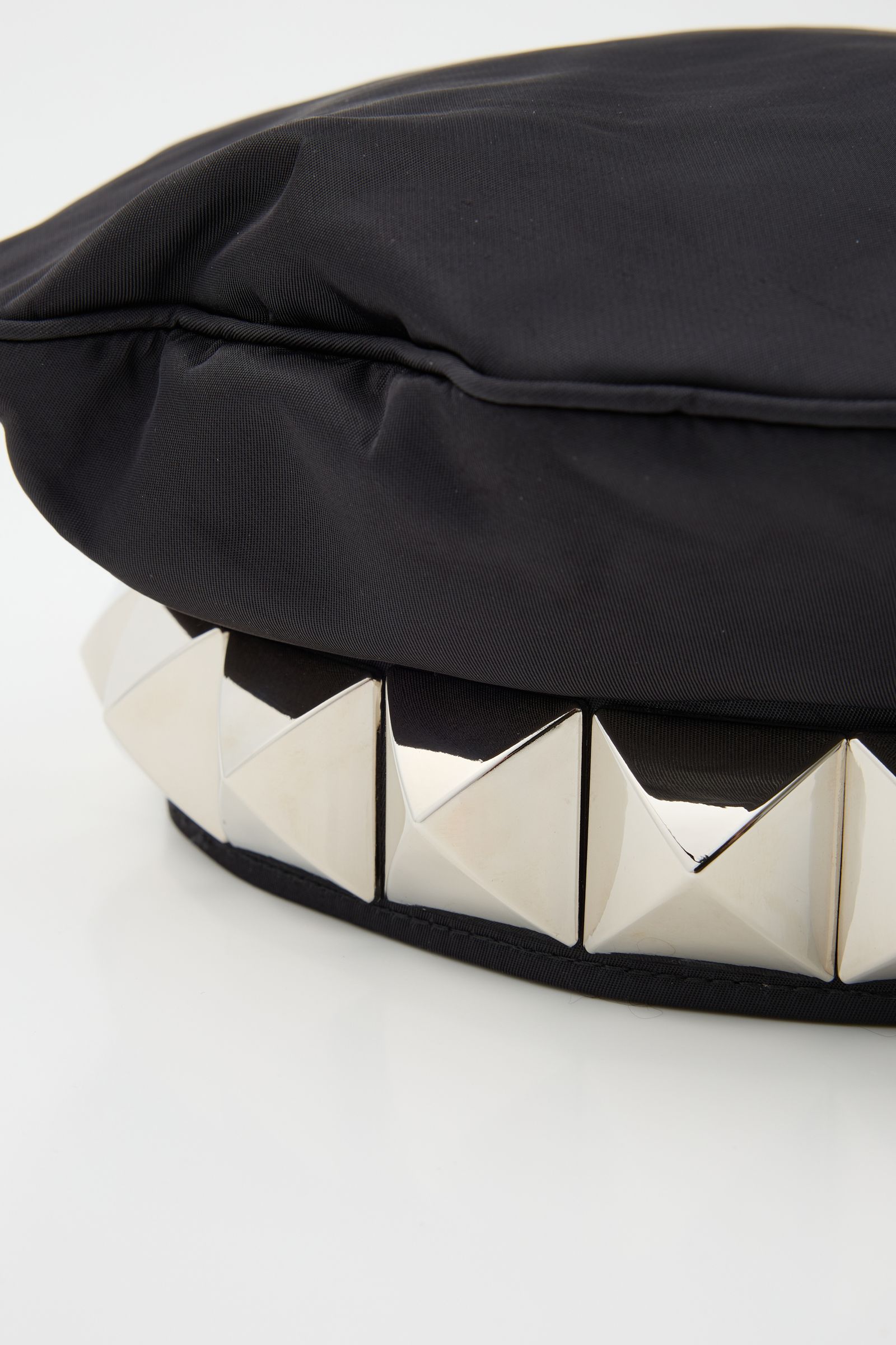 スタッズ付き ベレー帽 |  VQ BERET  (BLACK)