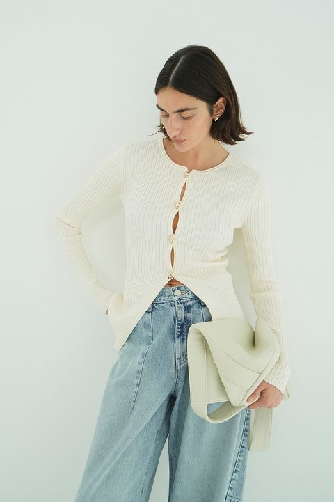 ダブルフェイスニットトップス - W FACE GOLD BUTTON KNIT TOPS (IVORY)