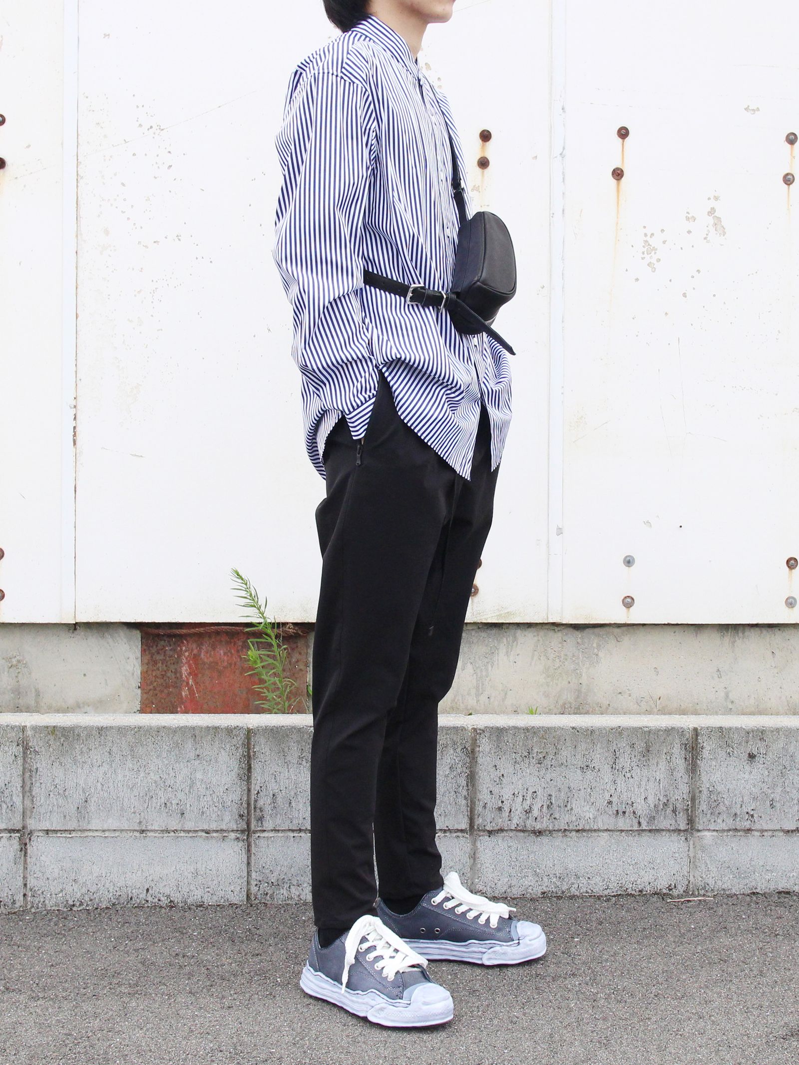 STRIPE T.M. BAND COLLAR L/S SHIRT - NAVY STRIPE