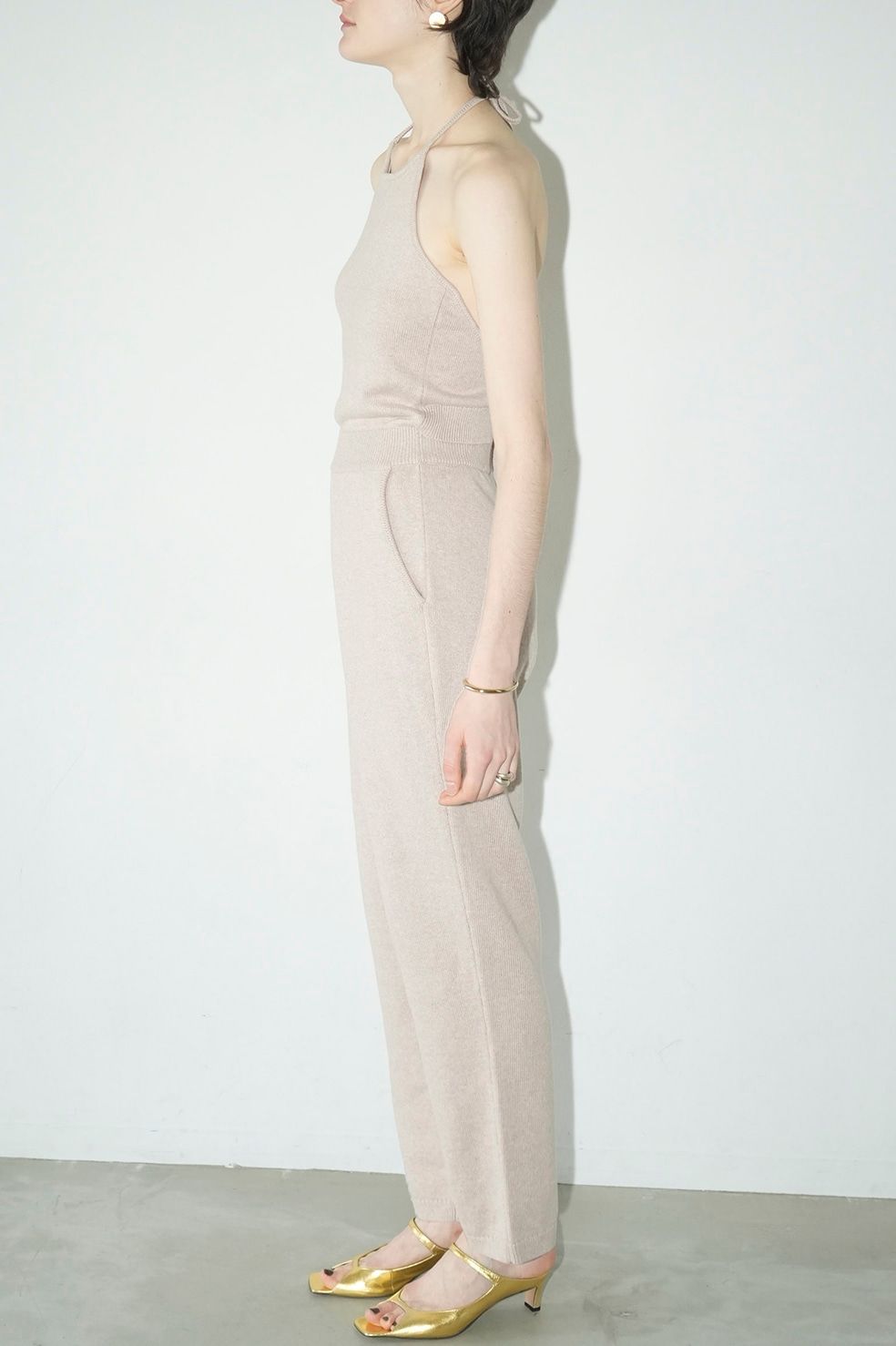 ホルターネック ニットオールインワン -  HALTER NECK KNIT ALL IN ONE - BEIGE