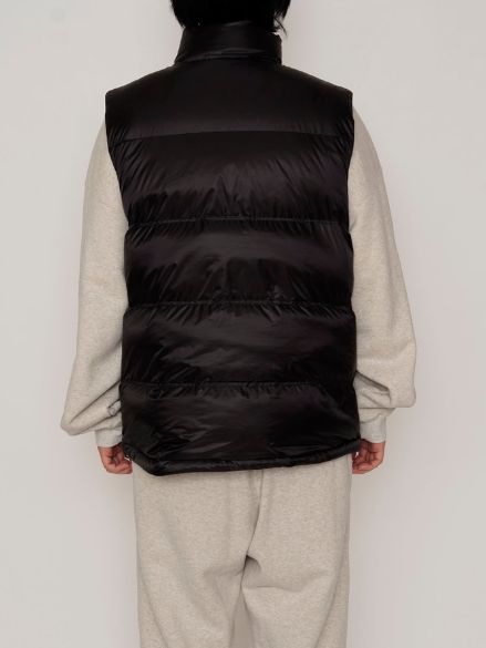 リバーシブル ポケッタブル ダウンベスト -  REVERSIBLE PACKABLE BOWN VEST