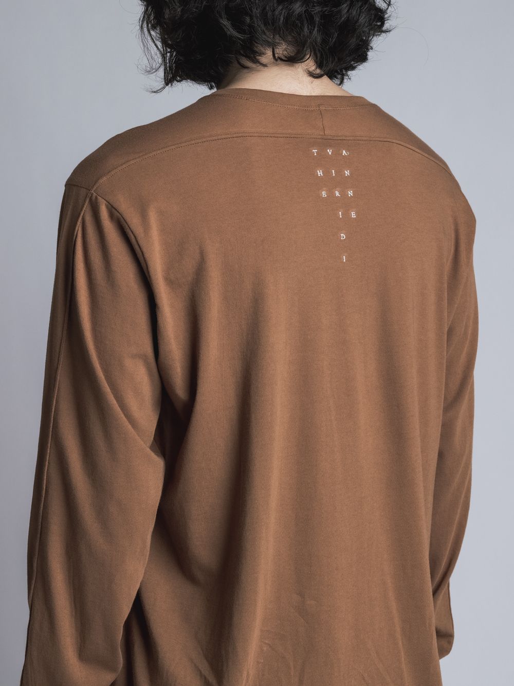ソフト天竺  レイヤード風 長袖カットソー - BROWN