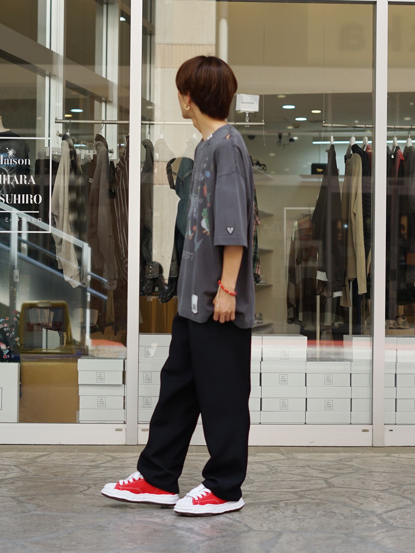 モードに仕上げる、ミハラヤスヒロののミックススタイル