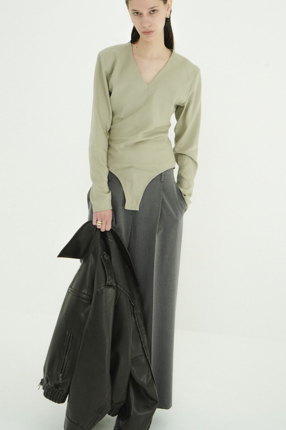 ブイネックボディスーツ - V NECK POWER SHOULDER BODYSUIT(MOSS GREEN)