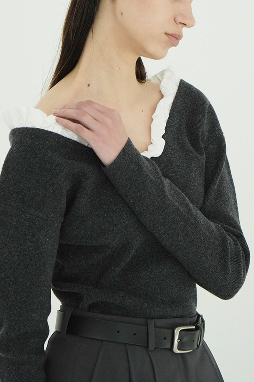 ツーウェイ フリルニットトップス - 2WAY FRILL V NECK KNIT TOPS (GREY)