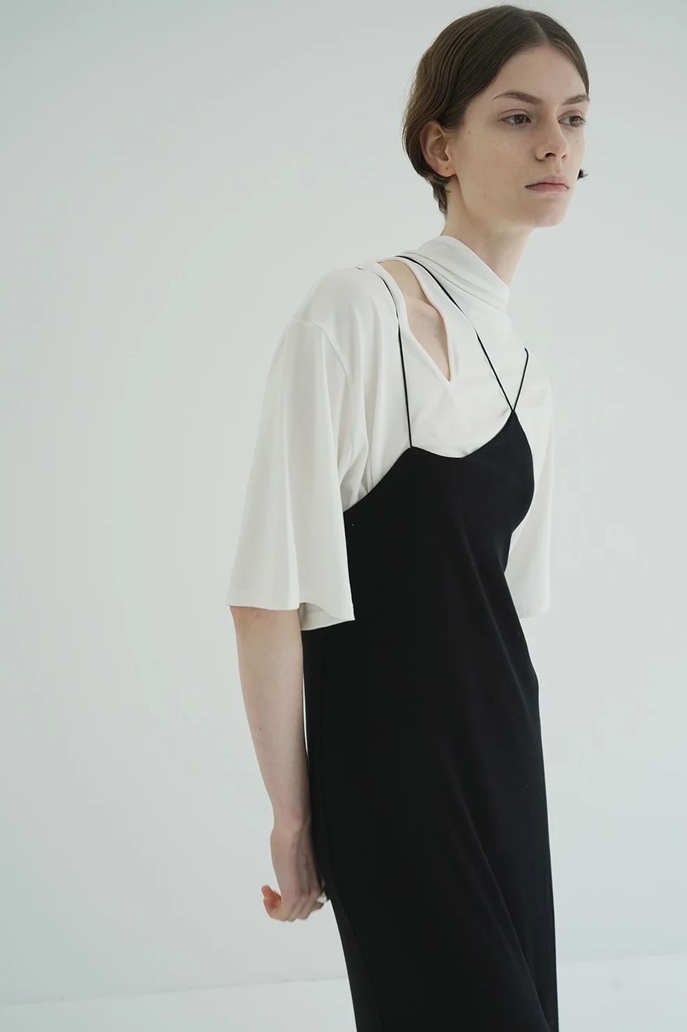 CLANE トップス CLANE - スラッシュネックハーフスリーブトップス - SLASH NECK