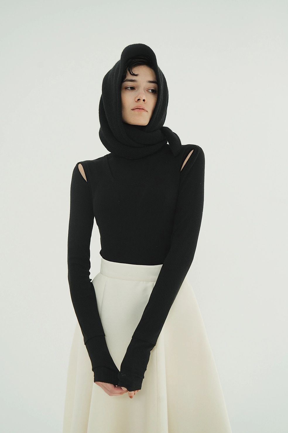 レイヤードカットトップス -  LAYERED SHOULDER CUT TOPS (BLACK)