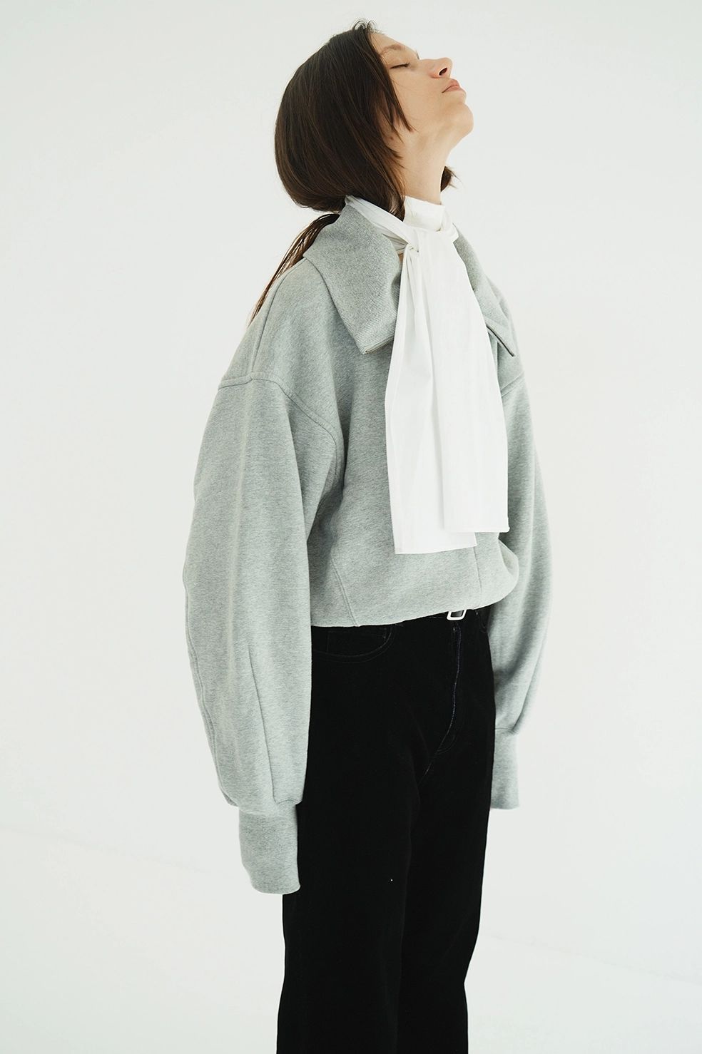 ハーフジップショートトップス｜ HALF ZIP SHORT TOPS (GREY)