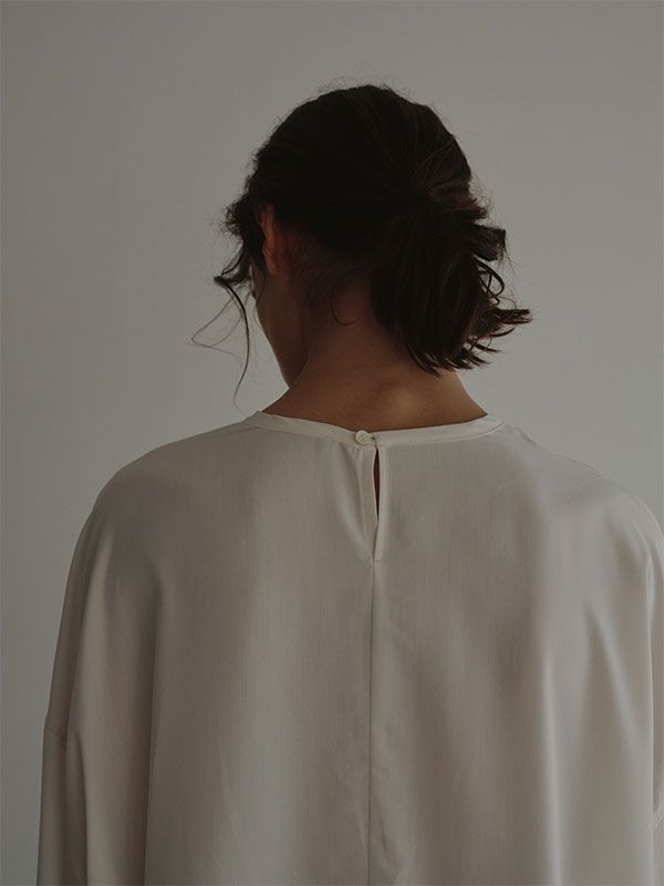 クルーネックオーバーサイズプルオーバー (OFF WHITE)