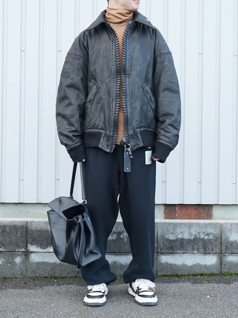 “BACKLASH × Maison MIHARA YASUHIRO” 拘りの革を使用したレザースタイル