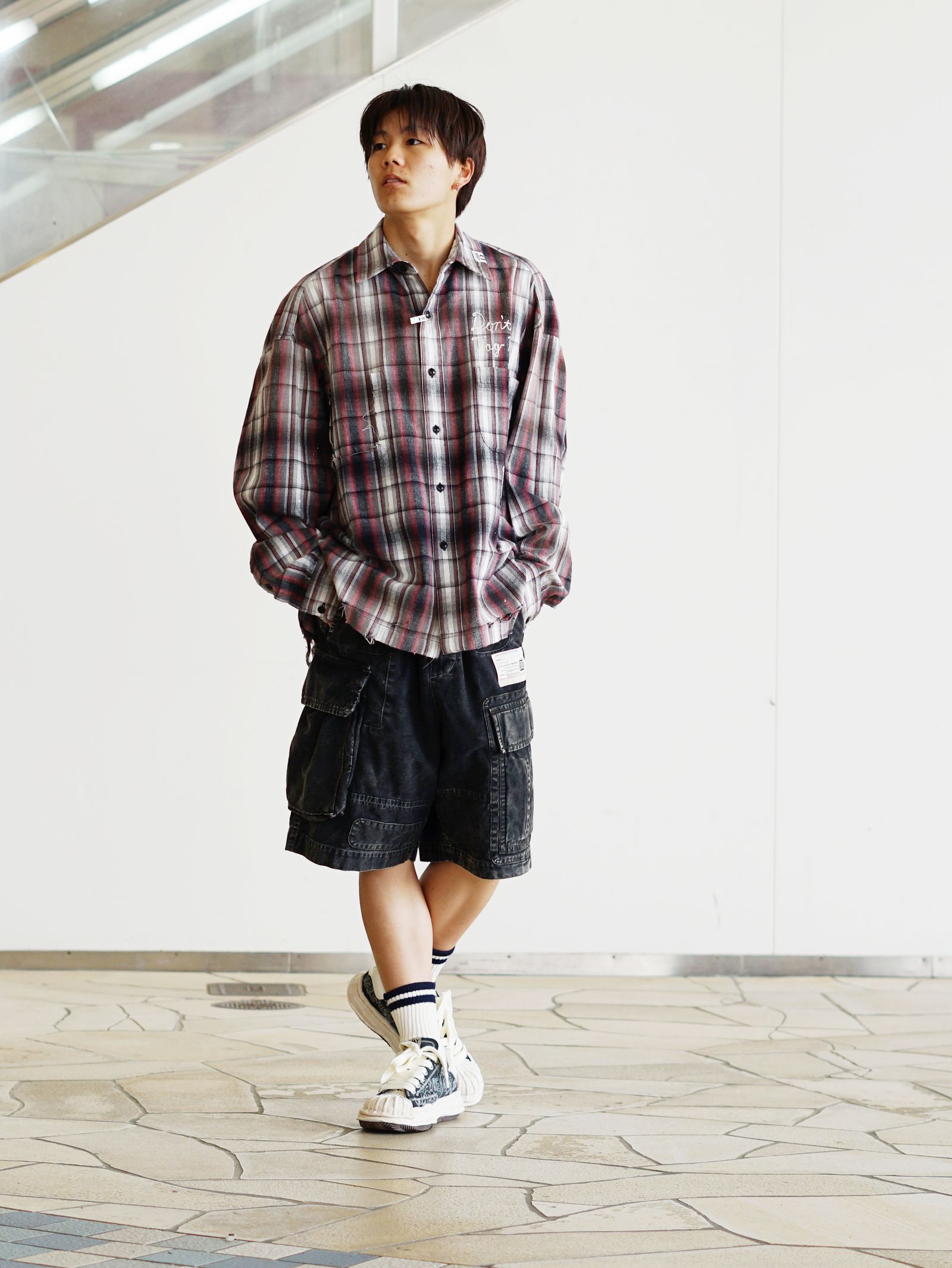 春夏に映えるミハラの街歩きショーツスタイル