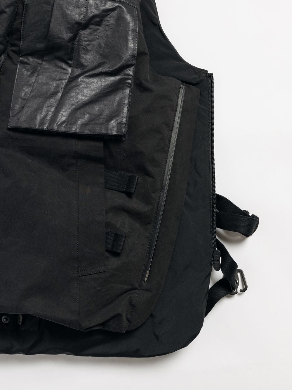 ダウンベスト  - Down Vest