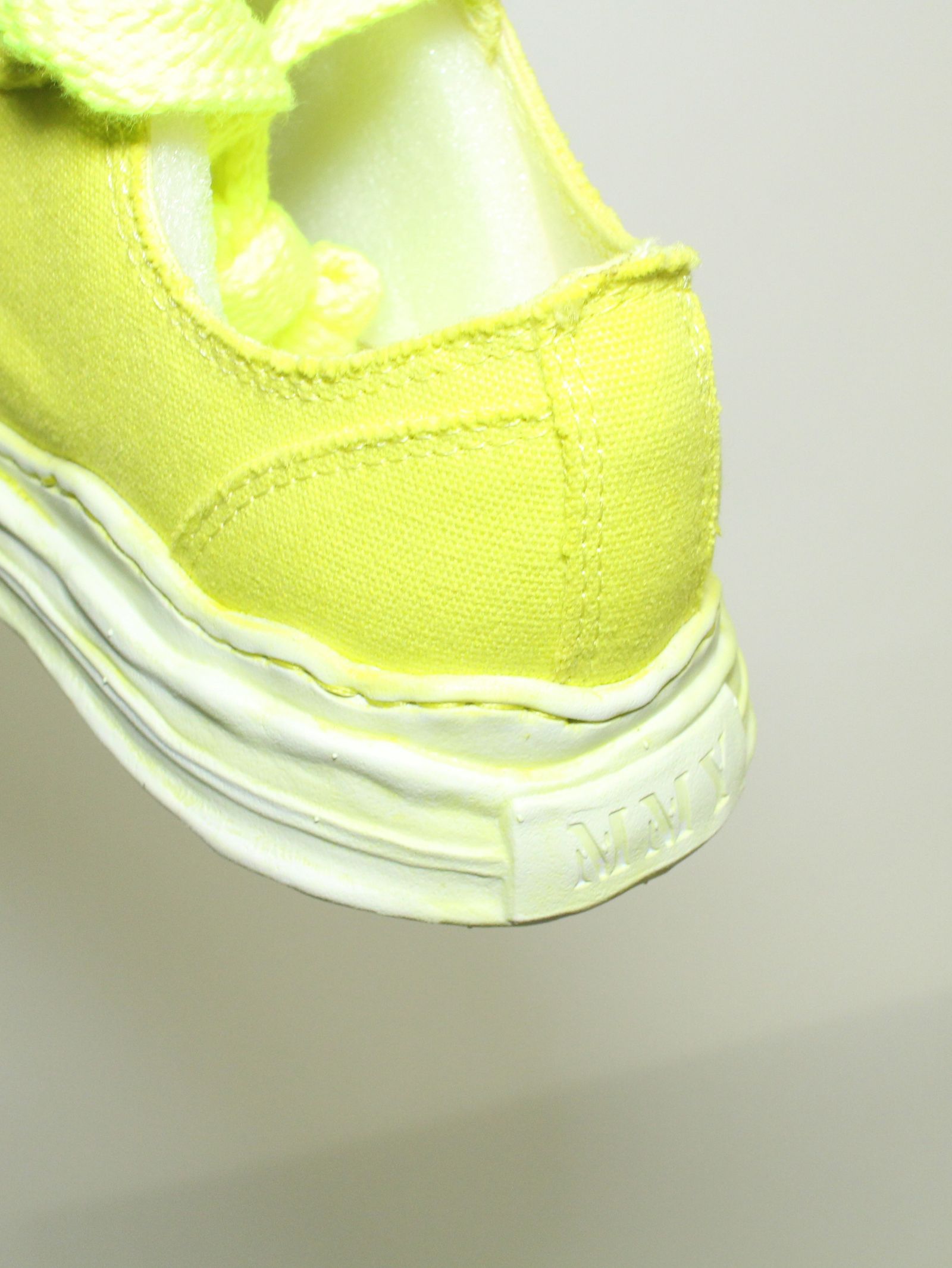 【21SS】 オリジナルソールスニーカー - A06FW712 - NEON YELLOW
