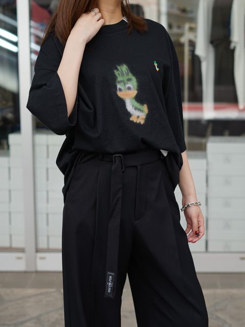 メンズTシャツを、女性らしく着こなすMIHARAスタイル