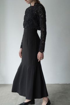 TUCK HEM VOLUME SKIRT - BLACK