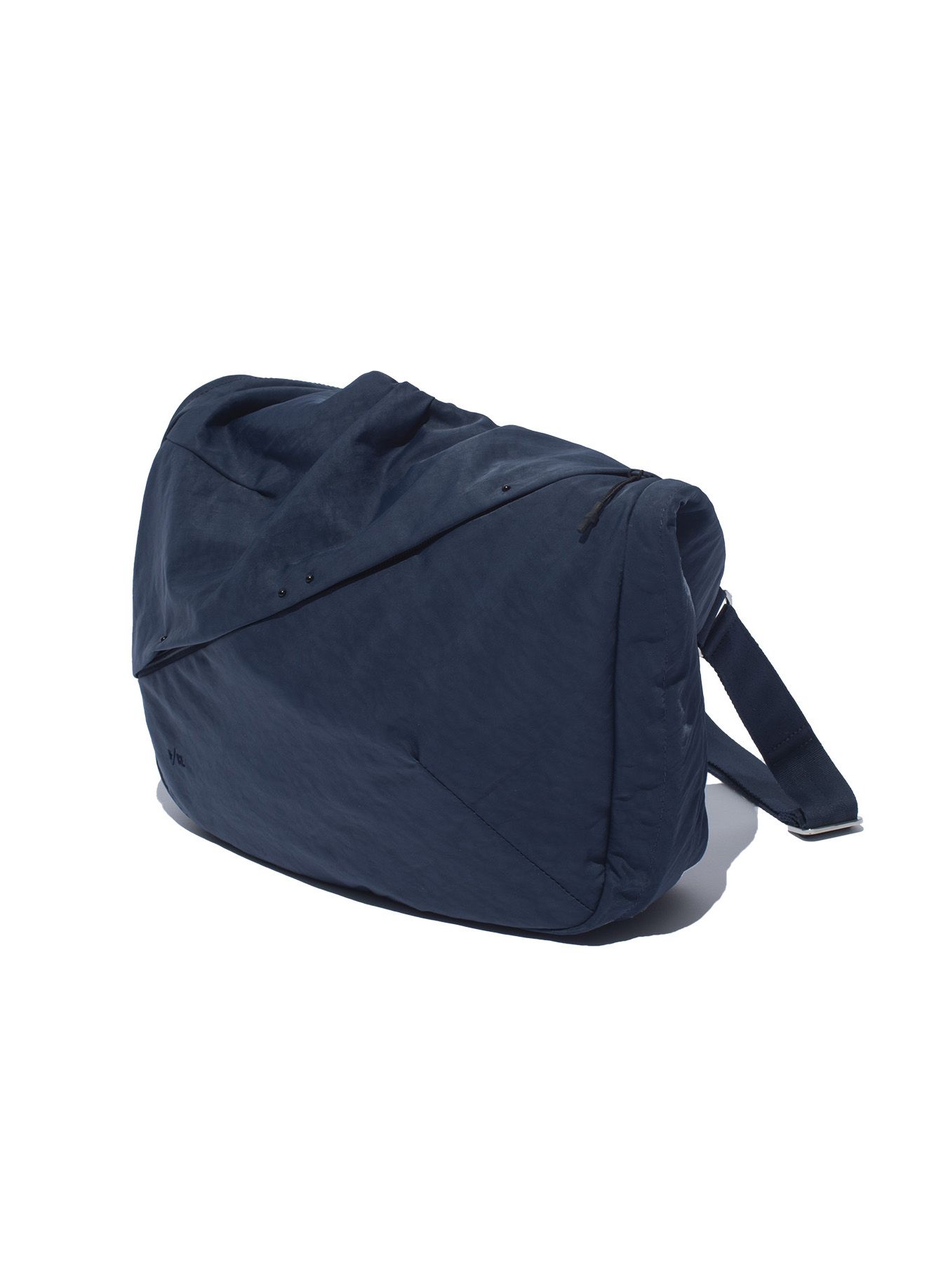 テクスチャード ツイル ショルダー トートバッグ  / TEXTURED TWILL SHOULDER TOTE （NAVY)