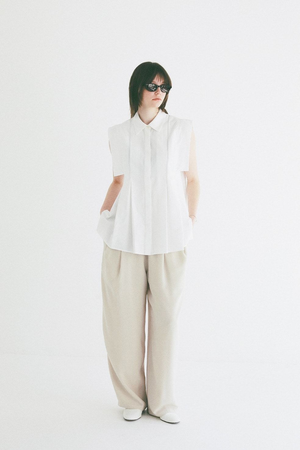ドローストリングルーズタックパンツ - DRAWSTRING LOOSE TUCK PANTS (IVORY)