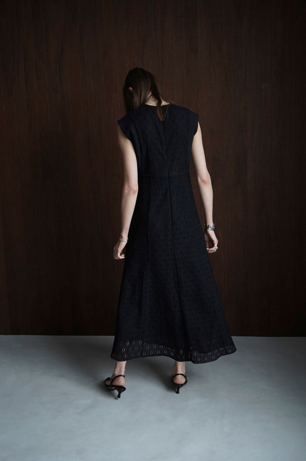 ヴィンテージ レース カーブ ワンピース - VINTAGE LACE CURVE ONE PIECE - BLACK