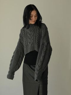 ケーブルハンドニットプルオーバー  - CHARCOAL