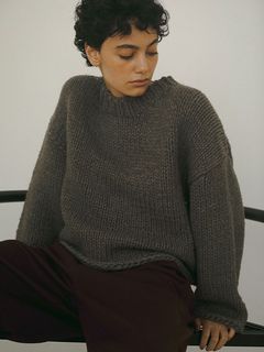 バルキーヤーンハンドニットプルオーバー - BROWN