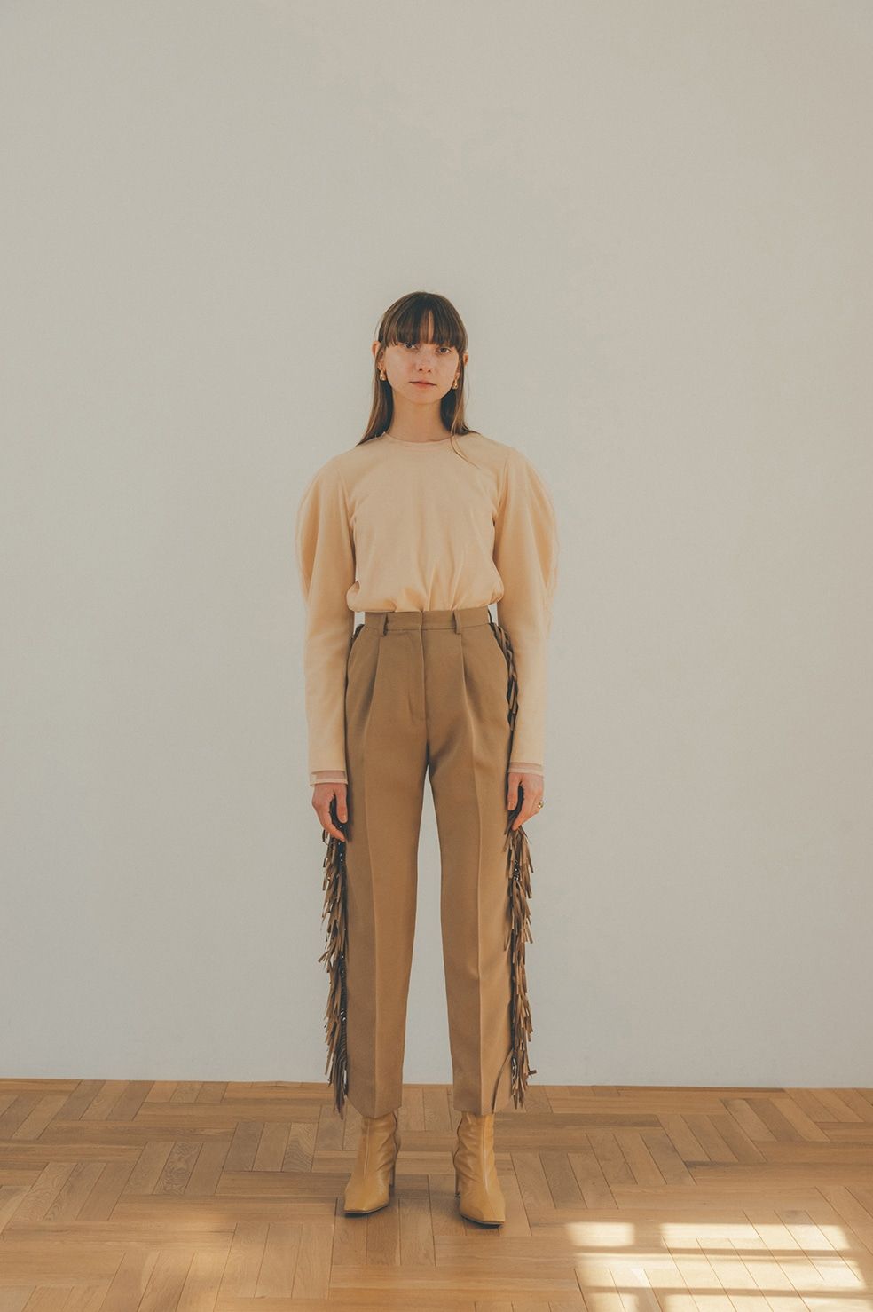 MESH LAYERED COMPACT TOPS - BEIGE