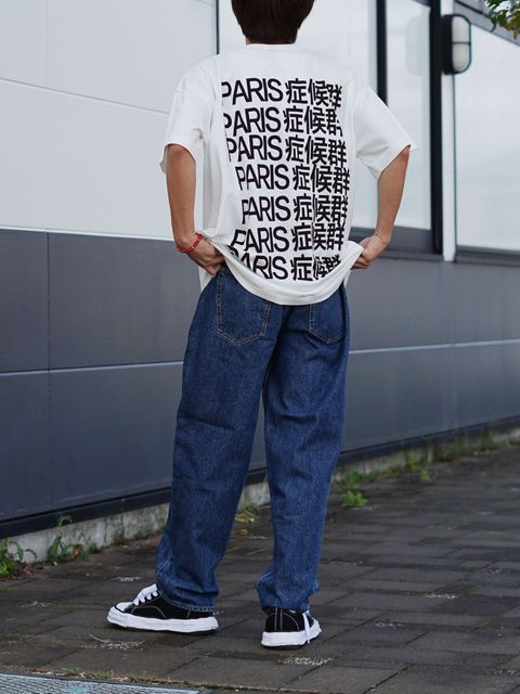 グラフィックで魅せる VAQUERA × MOUSSY新作スタイル