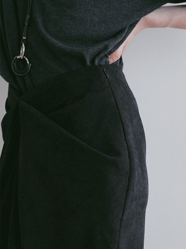 フロントデザインIラインスカート (BLACK)