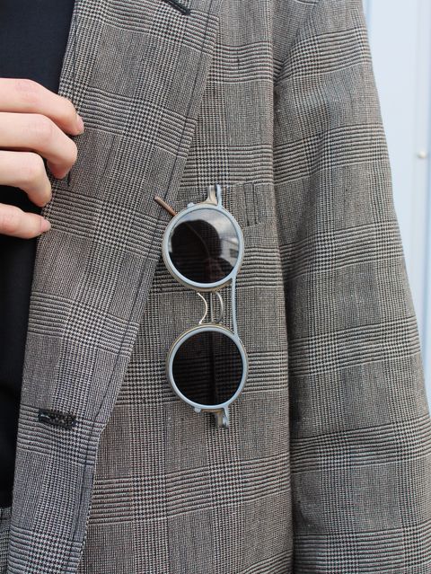 雰囲気の良いグレンチェックのセットアップスタイル
