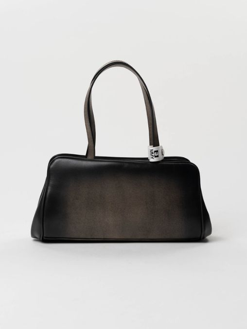 "ヴィンテージ" イースト-ウエスト バッグ- "VINTAGE" East-West Bag (BLACK)
