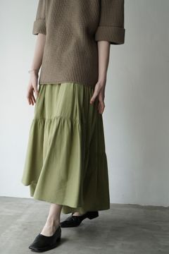 CURVE LINE TIERED SKIRT - MINT