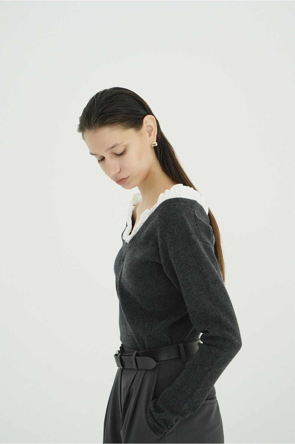 ツーウェイ フリルニットトップス - 2WAY FRILL V NECK KNIT TOPS (GREY)