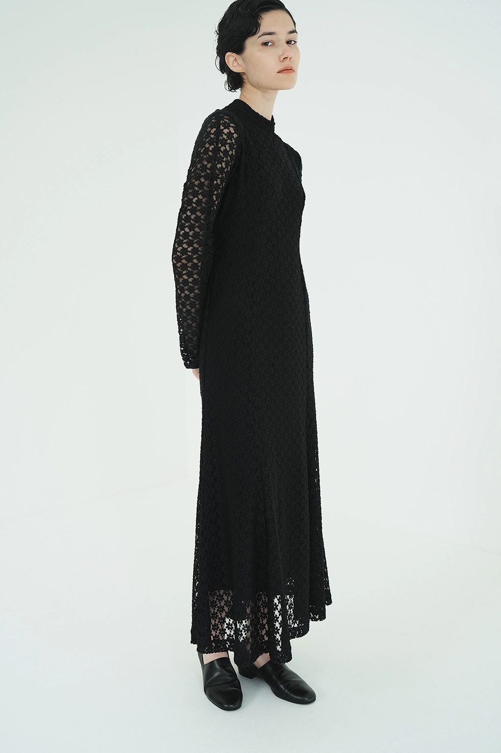 フラワーレースワンピース - 3D FLOWER LACE SLASH NECK ONEPIECE (BLACK)