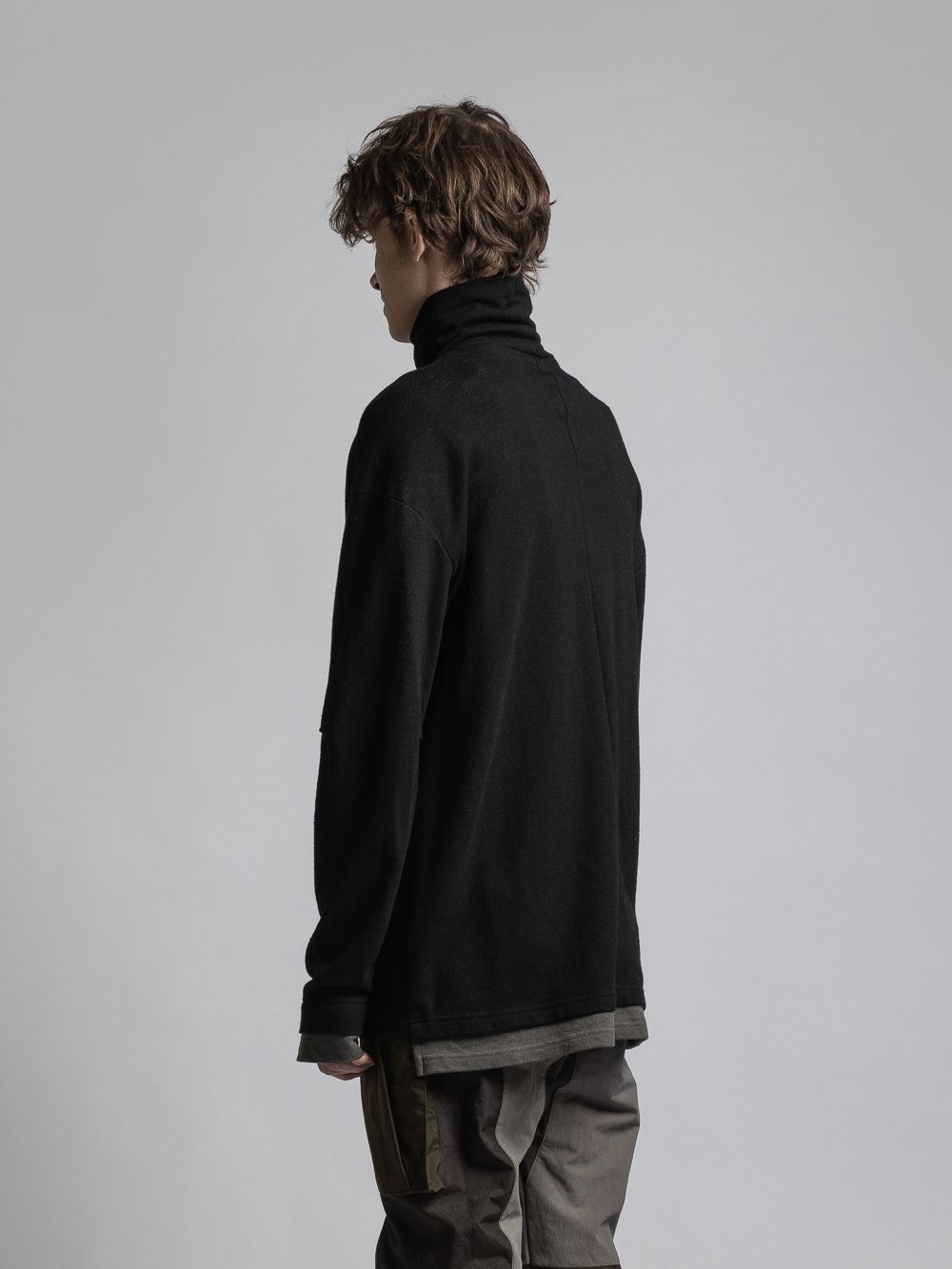 ウールスムースタートルネックプルオーバー - Wool Smooth Turtleneck