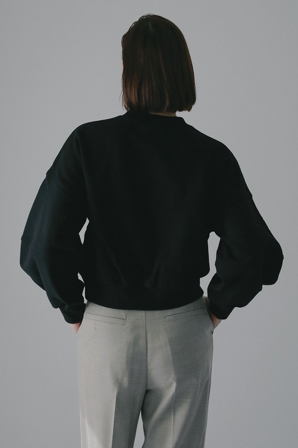 ネックデザインスウェット - MOON SLIT SWEAT TOPS (BLACK)