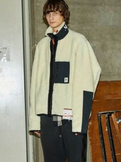 トレンドのボアブルゾンをメインにした『ミハラ』の秋冬スタイル