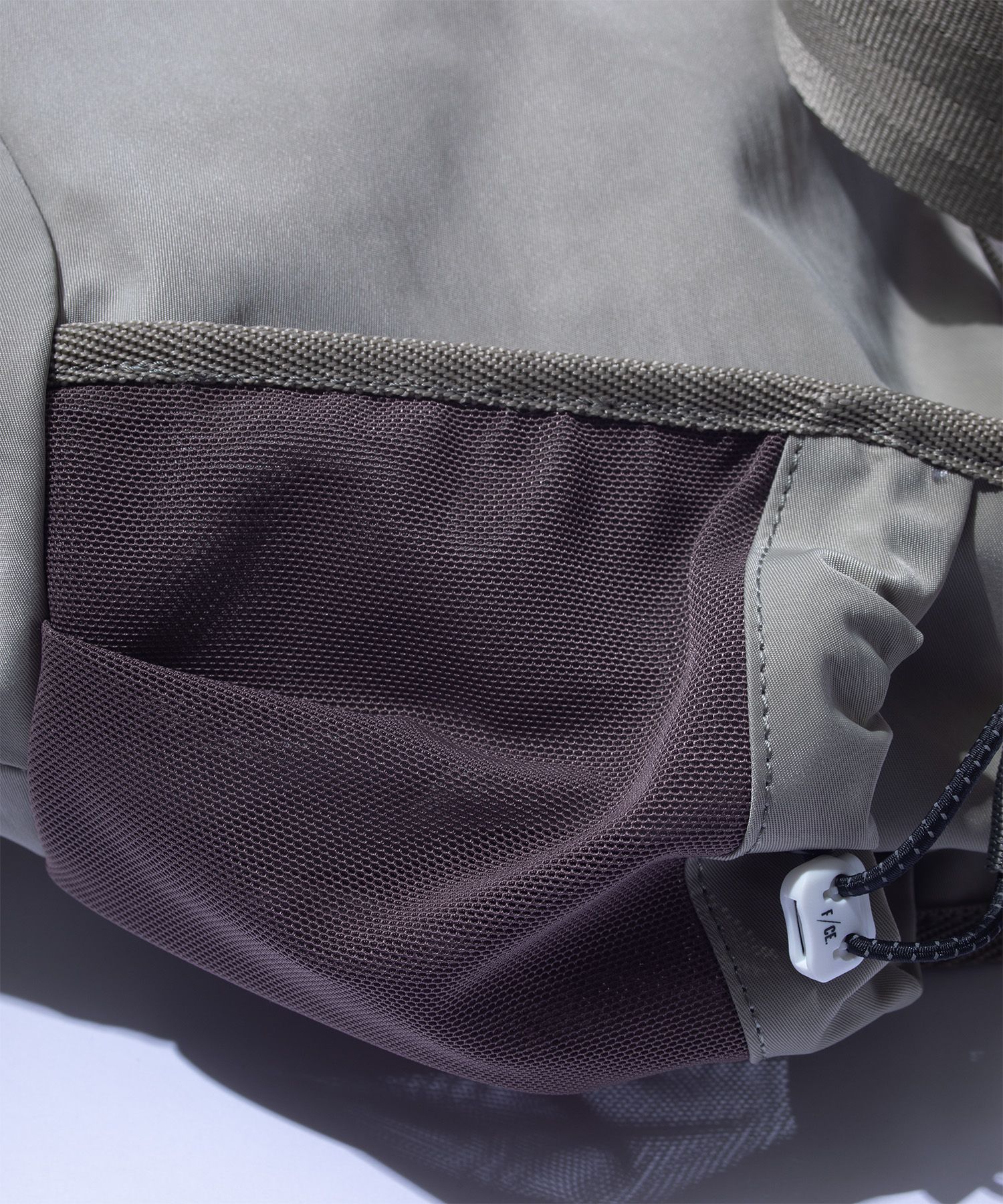 EXTURED TWILL 2 WAY SHOULDER TOTE / エフシーイー テクスチャード ツイル 2ウェイ ショルダー トート（BEIGE）