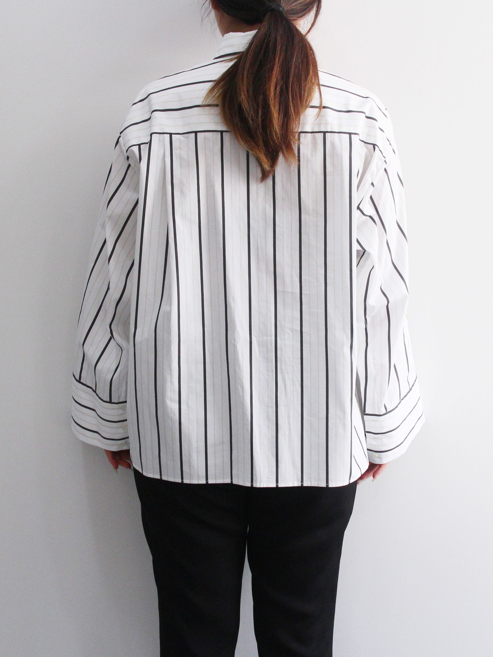 ETRE TOKYO - スリットスリーブストライプシャツ - WHITE | ADDICT WEB