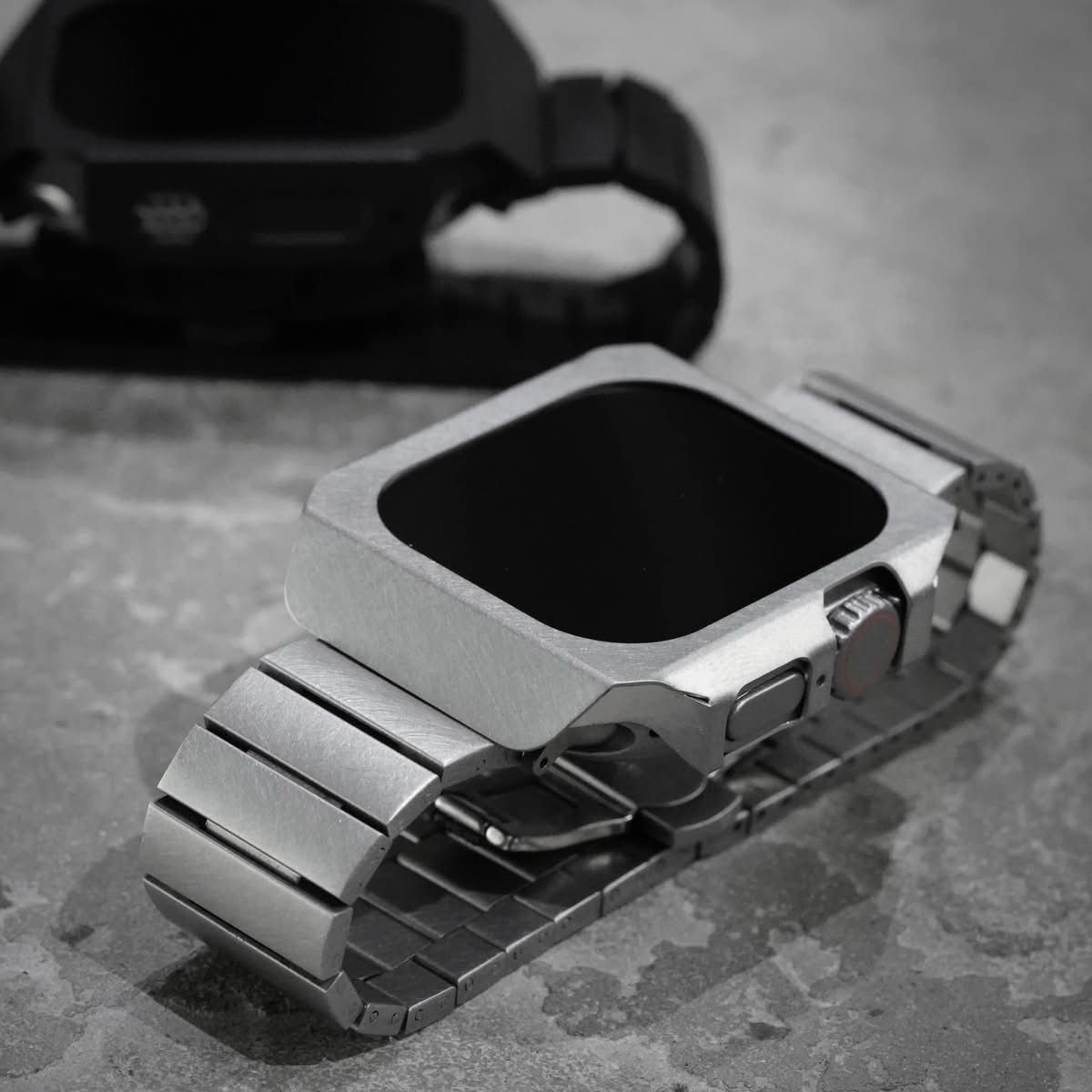 iPhone15pro用ケース　CLAUSTRUM クラウストルム CLAUSTRUM - [ FLAP 15pro ] アイフォンケース ストレート