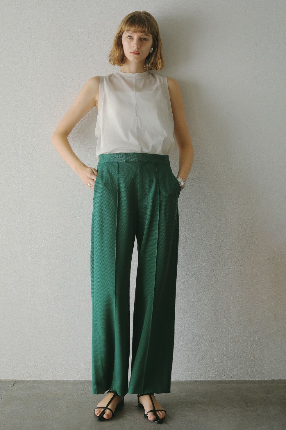 サイドベンツパンツ - SIDE VENTS PANTS GREEN