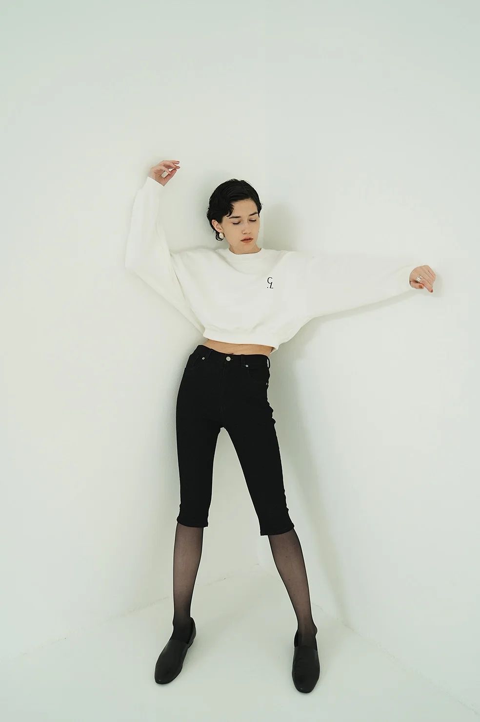 【3色展開】 ロゴスウェットトップス - LOGO SHORT SWEAT TOPS
