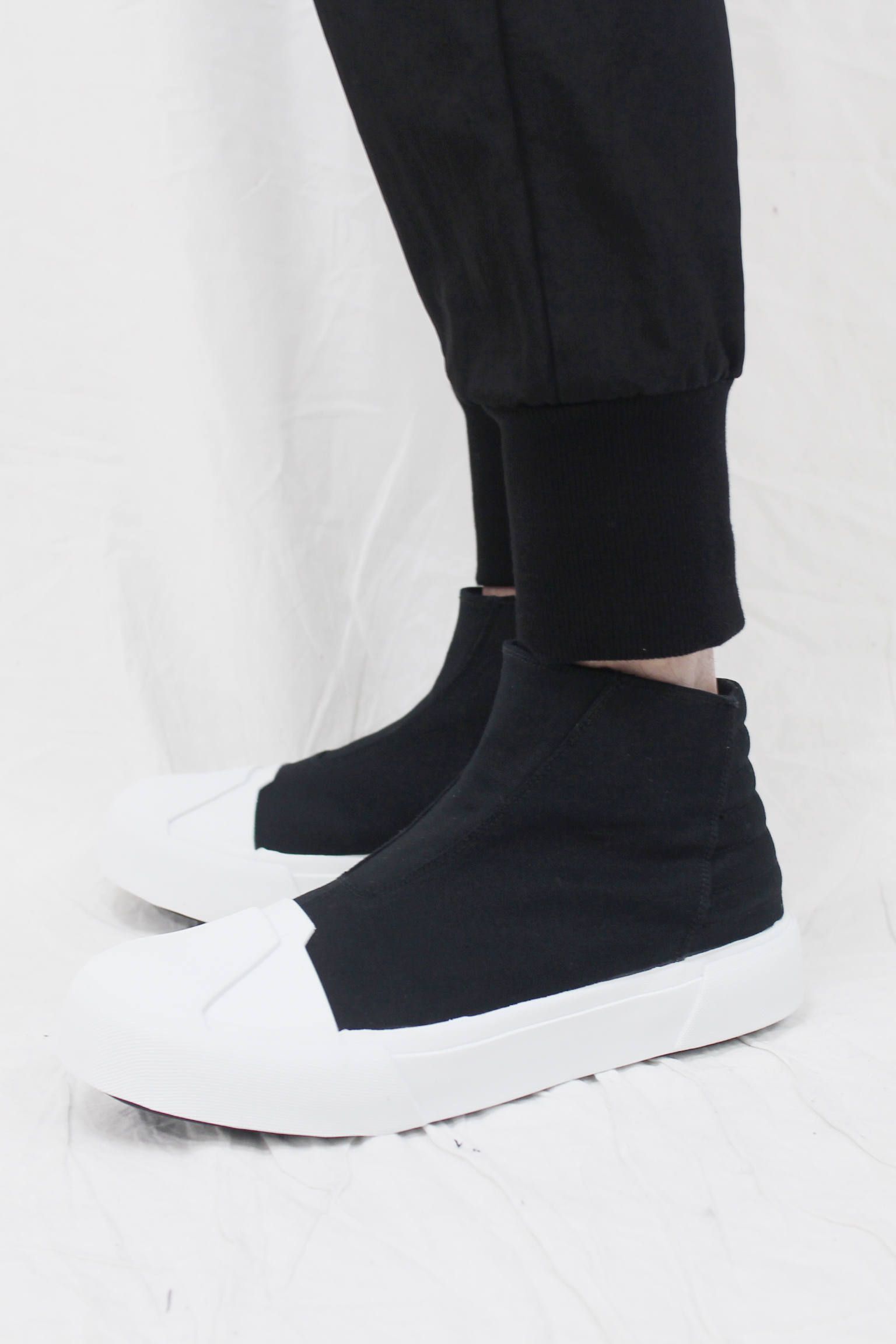 テーパードイージーパンツ - TAPERED EASY PANTS