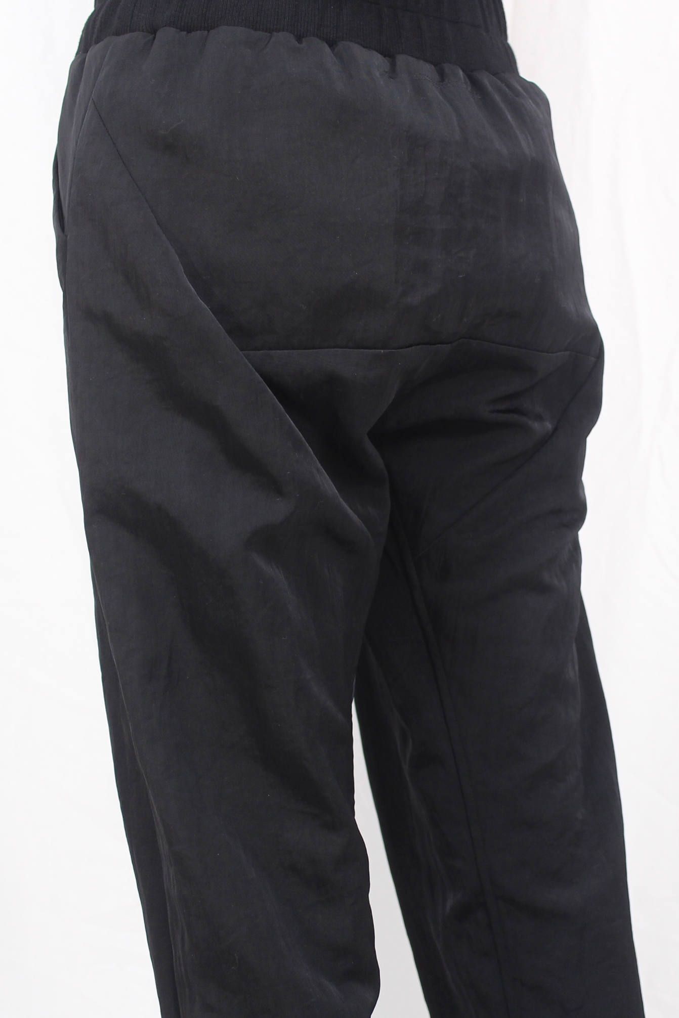 JULIUS - テーパードイージーパンツ - TAPERED EASY PANTS | ADDICT 